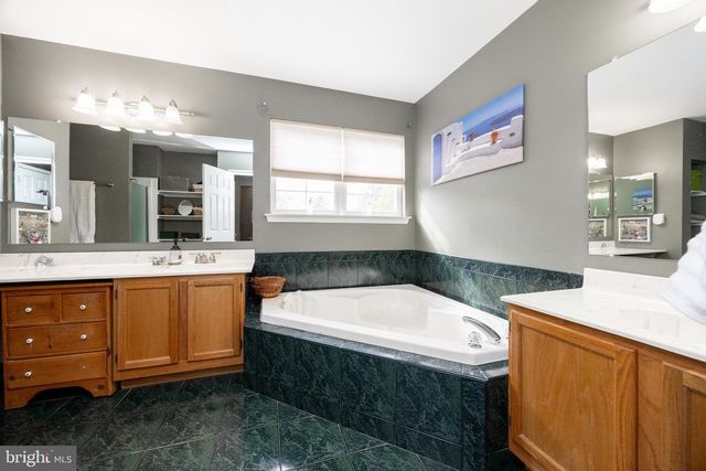 356 ROBIN LN, Collegeville, PA 19426