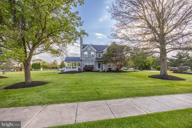 356 ROBIN LN, Collegeville, PA 19426