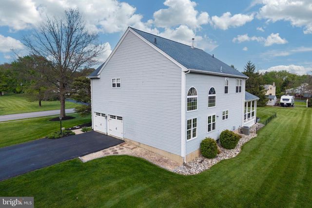 356 ROBIN LN, Collegeville, PA 19426