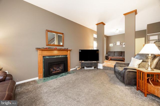 356 ROBIN LN, Collegeville, PA 19426