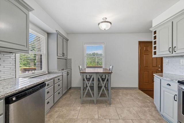 395 N Main Street, Johnstown, OH 43031