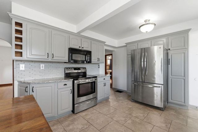 395 N Main Street, Johnstown, OH 43031