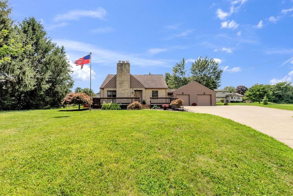 395 N Main Street, Johnstown, OH 43031