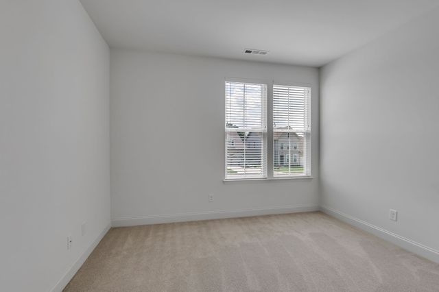 1421 Proprietors Pl, Murfreesboro, TN 37128