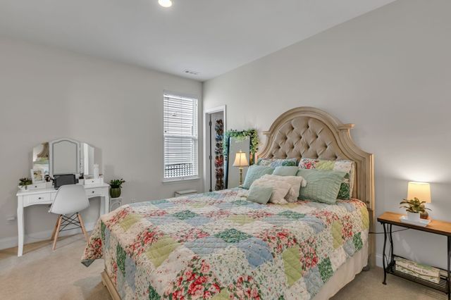 1421 Proprietors Pl, Murfreesboro, TN 37128