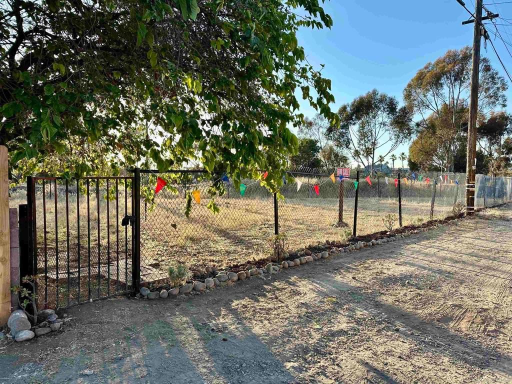 Image 5 of property listing at Address unavailable.
