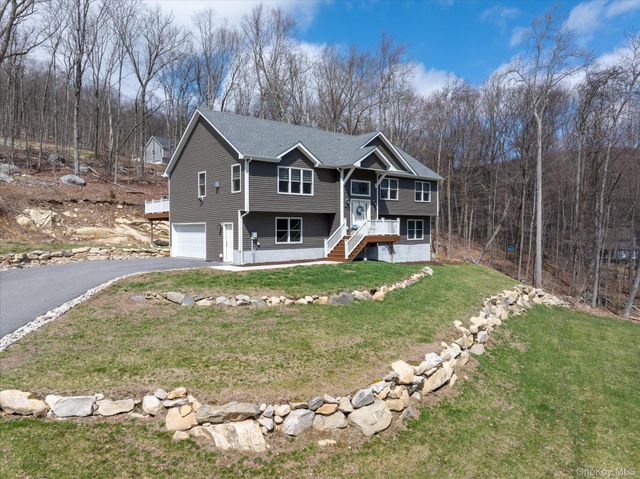 10 Eagle Hill Road, Mahopac, NY 10541