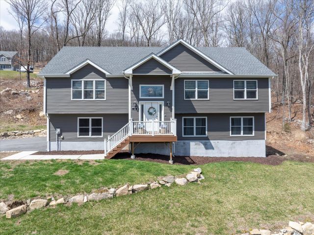 10 Eagle Hill Road, Mahopac, NY 10541