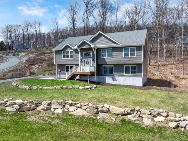 10 Eagle Hill Road, Mahopac, NY 10541