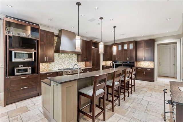 5178 S Trimble Road, Atlanta, GA 30342