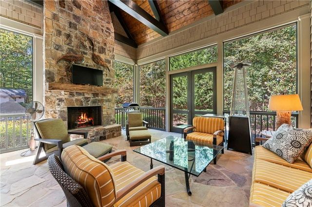 5178 S Trimble Road, Atlanta, GA 30342