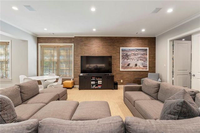 5178 S Trimble Road, Atlanta, GA 30342