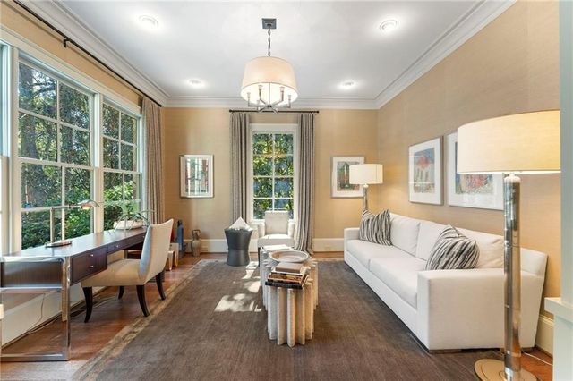 5178 S Trimble Road, Atlanta, GA 30342