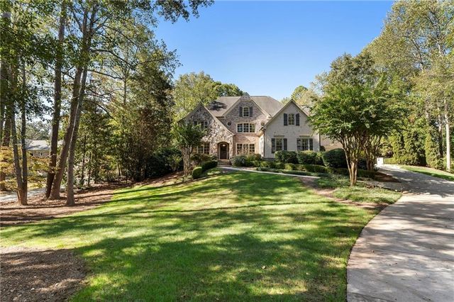 5178 S Trimble Road, Atlanta, GA 30342