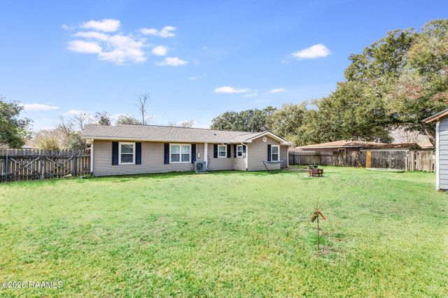 110 Sunny Lane, Lafayette, LA 70506