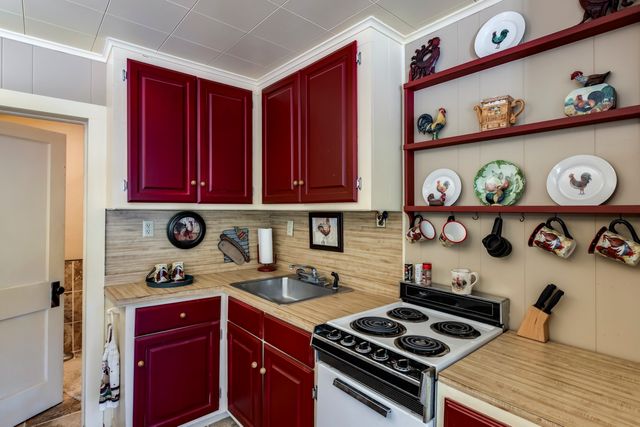 714 County Road 3235, Quitman, TX 75783