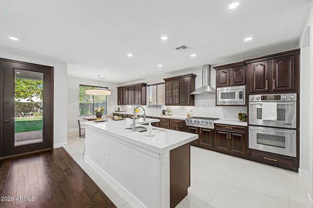 425 S CAMELLIA Drive, Chandler, AZ 85225