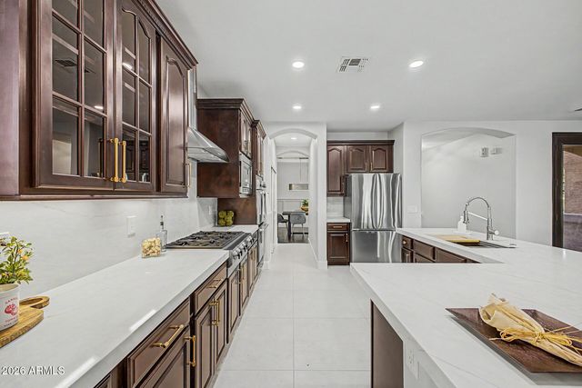425 S CAMELLIA Drive, Chandler, AZ 85225