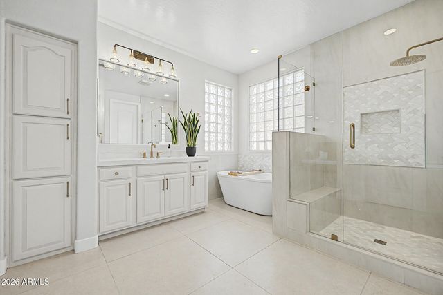 425 S CAMELLIA Drive, Chandler, AZ 85225