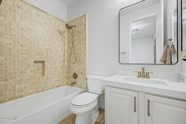 425 S CAMELLIA Drive, Chandler, AZ 85225