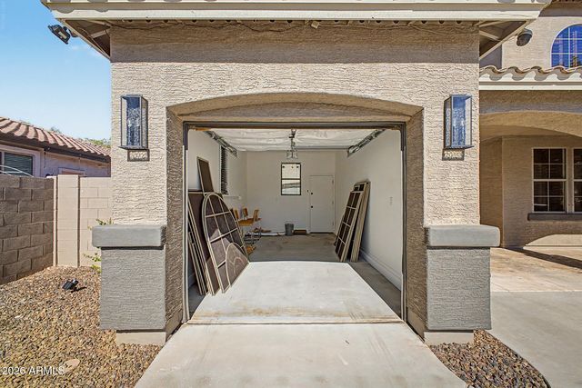 425 S CAMELLIA Drive, Chandler, AZ 85225