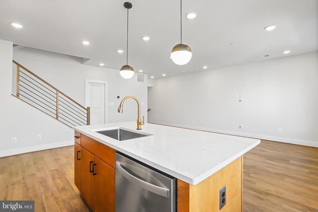133 WARBURTON STREET, Alexandria, VA 22304