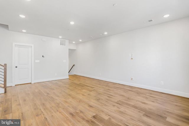 133 WARBURTON STREET, Alexandria, VA 22304