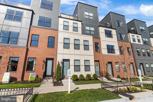 133 WARBURTON STREET, Alexandria, VA 22304