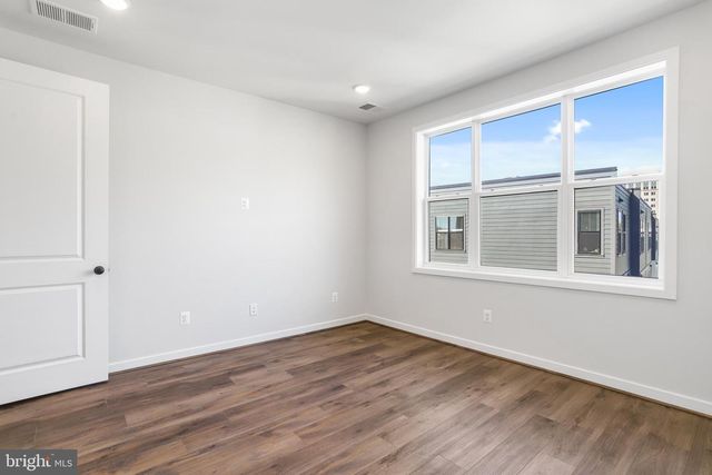 133 WARBURTON STREET, Alexandria, VA 22304