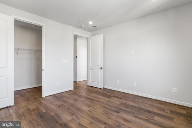 133 WARBURTON STREET, Alexandria, VA 22304