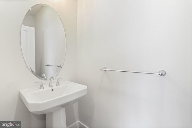 133 WARBURTON STREET, Alexandria, VA 22304