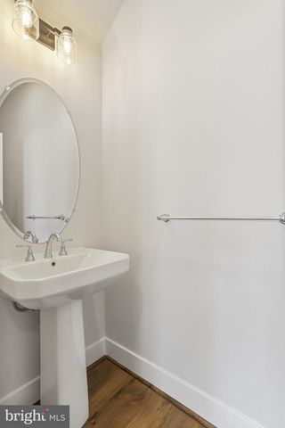 133 WARBURTON STREET, Alexandria, VA 22304