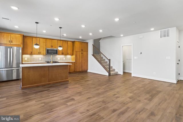 133 WARBURTON STREET, Alexandria, VA 22304