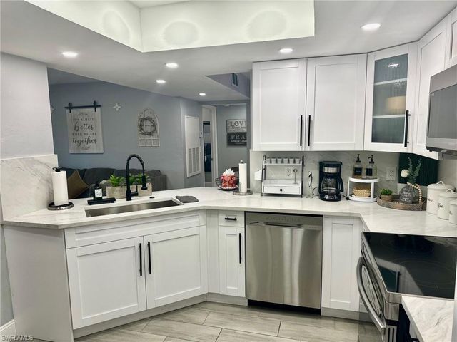 3100 Seasons WAY 108, Estero, FL 33928