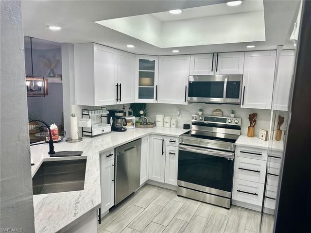 3100 Seasons WAY 108, Estero, FL 33928