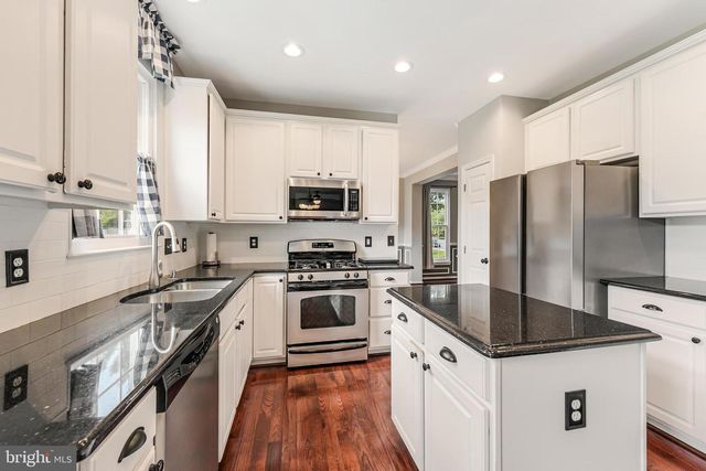 12179 OPEN MEADOW LN, Bristow, VA 20136