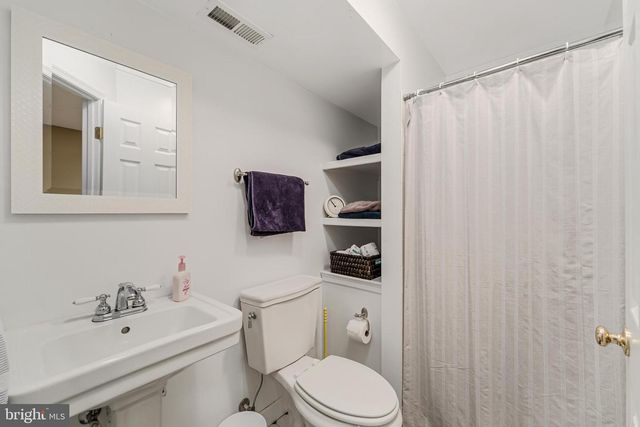 12179 OPEN MEADOW LN, Bristow, VA 20136