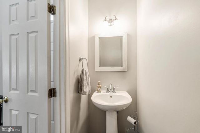 12179 OPEN MEADOW LN, Bristow, VA 20136