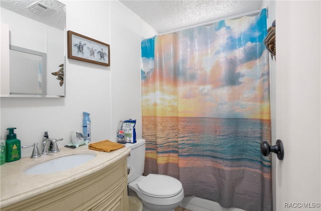 10494 N Spence Avenue, Dunnellon, FL 34433