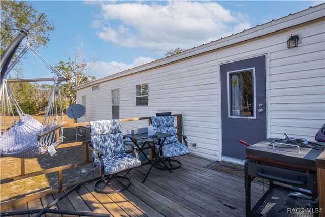 10494 N Spence Avenue, Dunnellon, FL 34433