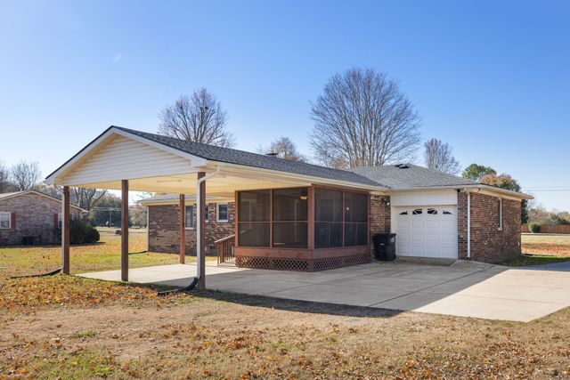 1755 McBride Rd, Lewisburg, TN 37091