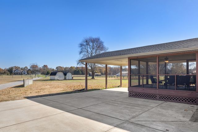 1755 McBride Rd, Lewisburg, TN 37091