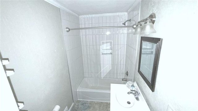 4260 NE Kelsey Road, Kansas City, MO 64116