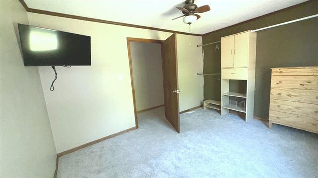 4260 NE Kelsey Road, Kansas City, MO 64116