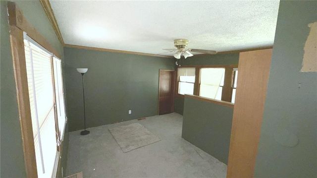 4260 NE Kelsey Road, Kansas City, MO 64116