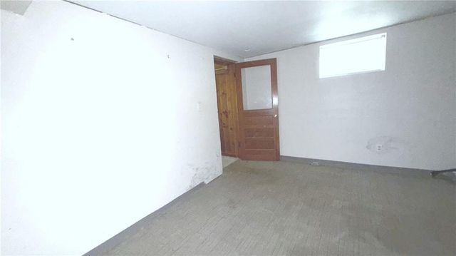 4260 NE Kelsey Road, Kansas City, MO 64116