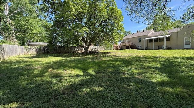 4260 NE Kelsey Road, Kansas City, MO 64116