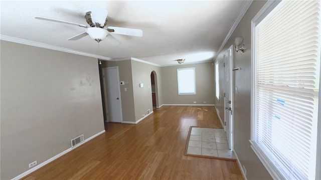 4260 NE Kelsey Road, Kansas City, MO 64116