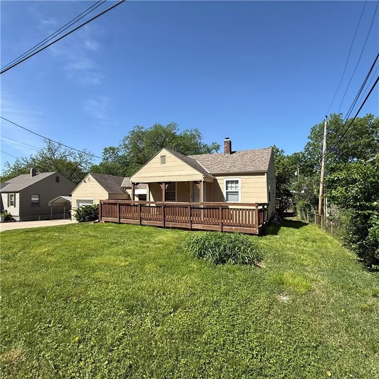 4260 NE Kelsey Road, Kansas City, MO 64116