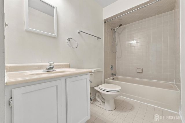 694 Darlington Drive, Old Bridge, NJ 08857